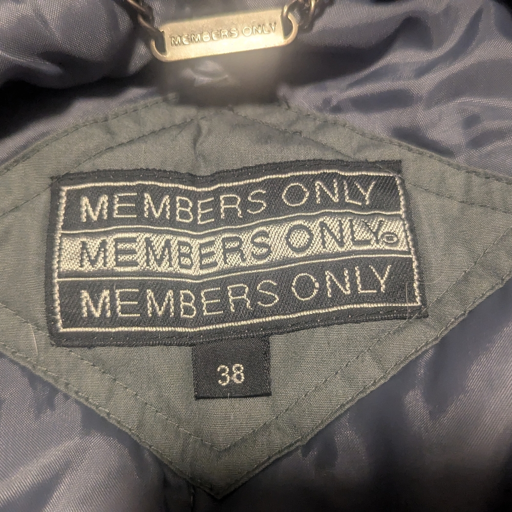 EUC! Vintage 80s Members Only Bomber Jacket - Picture 4 of 4